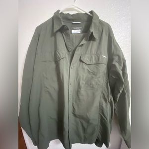 Columbia omnishade pants and shirt. Shirt XL pants 35” waist 2 piece